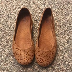 Clark’s Indigo brown flats